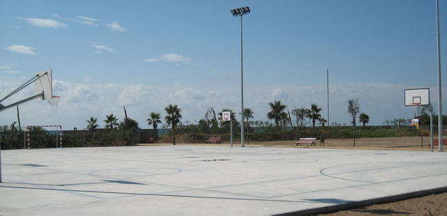 Pista deportiva del CEIP Gav&agrave; Mar (27 de septiembre de 2008)